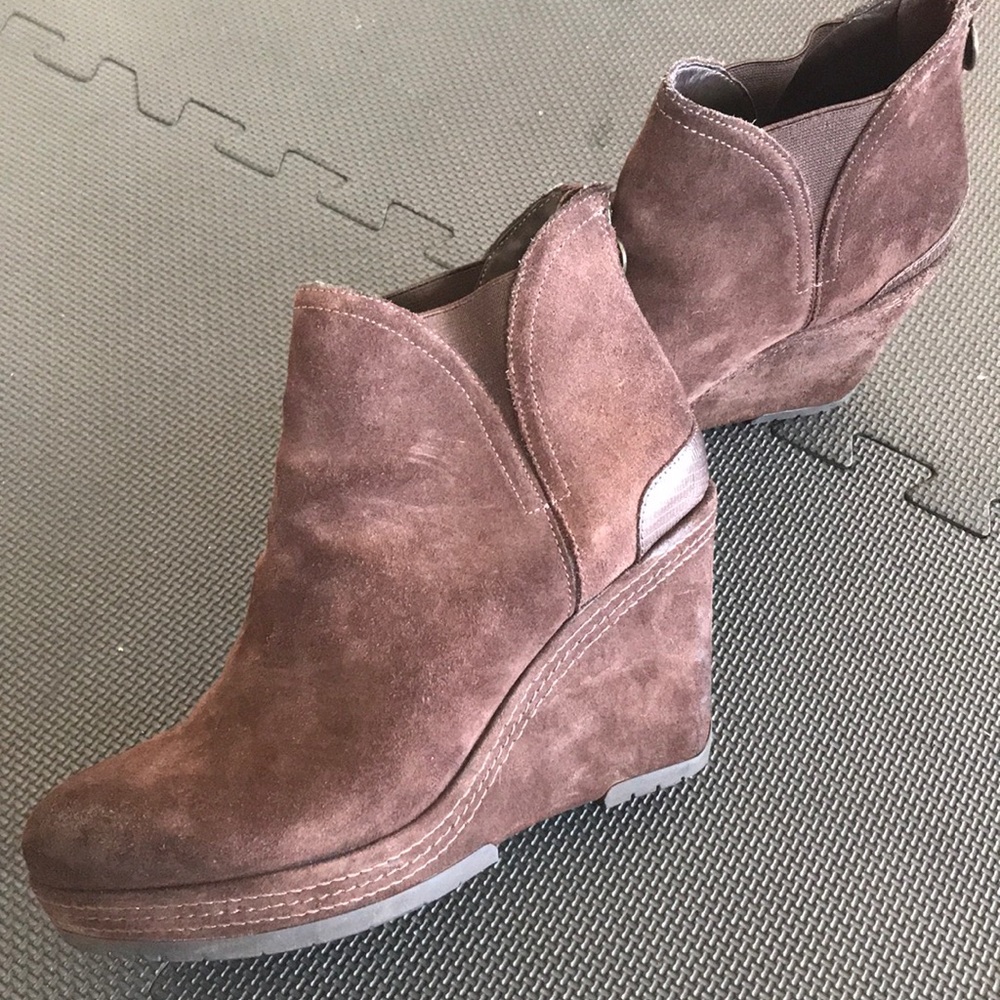 Geox wedge booties